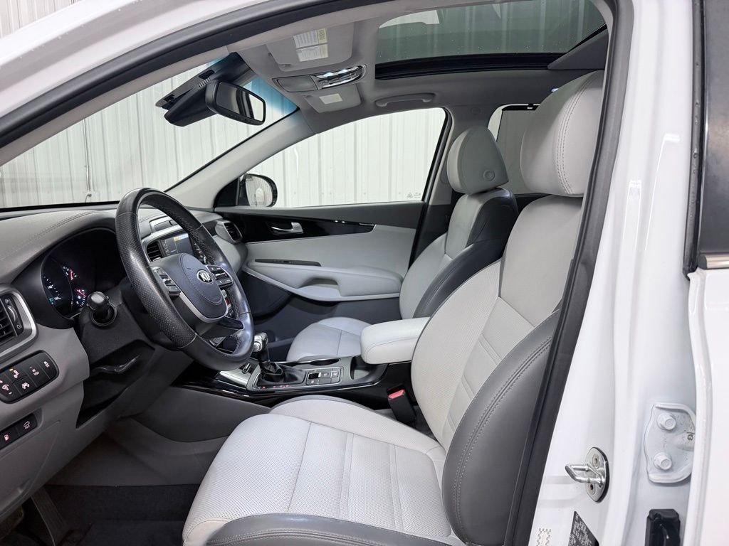 Used 2019 White Kia SX image 10