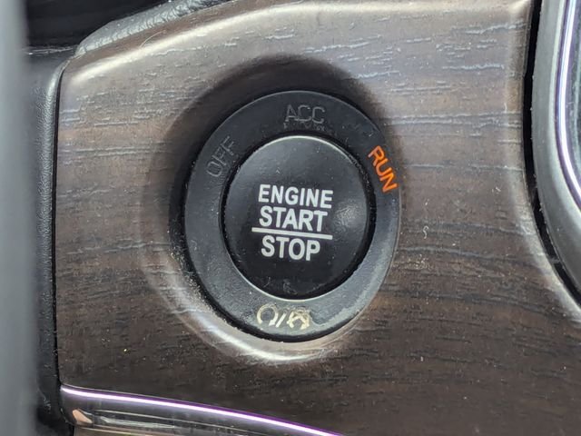 Used 2016 Beige Jeep Limited image 34