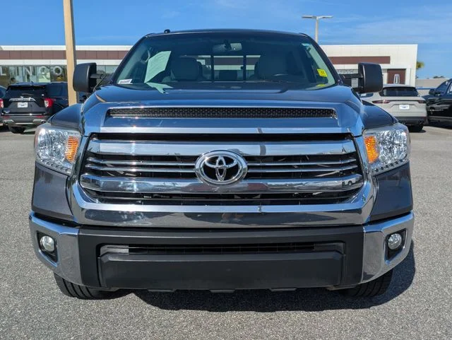 Used 2016 Magnetic Gray Metallic Toyota SR5 image 9