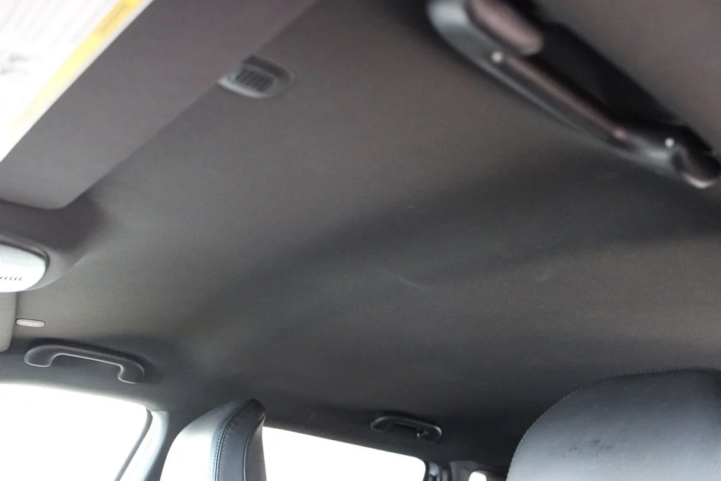 Used 2024 Silver Jeep Trailhawk image 28