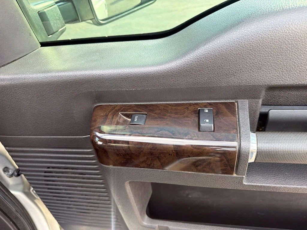 Used 2015 Ingot Silver Ford Lariat image 42