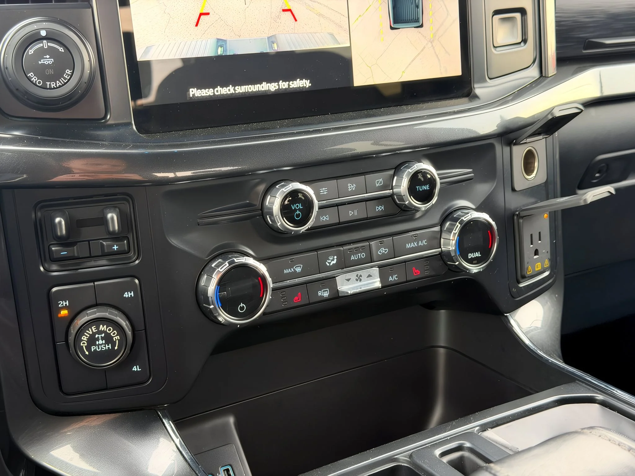 Used 2021 Oxford White Ford XLT image 20