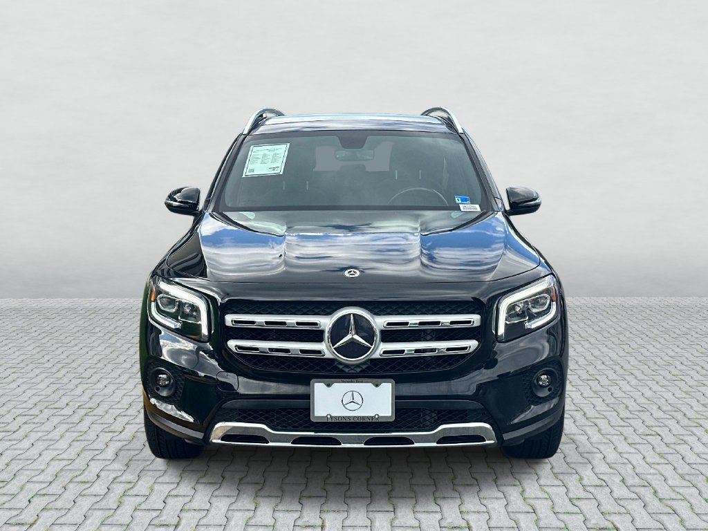 Used 2022 Night Black Mercedes-Benz GLB 250 image 2