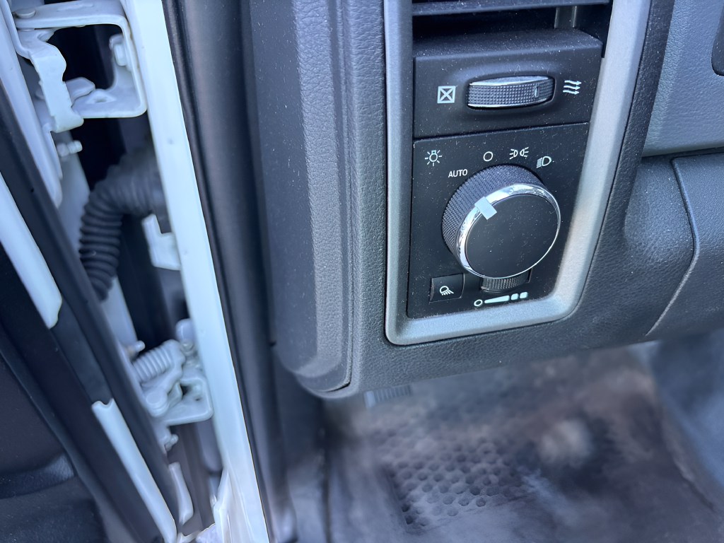 Used 2017 White Ram Tradesman image 23
