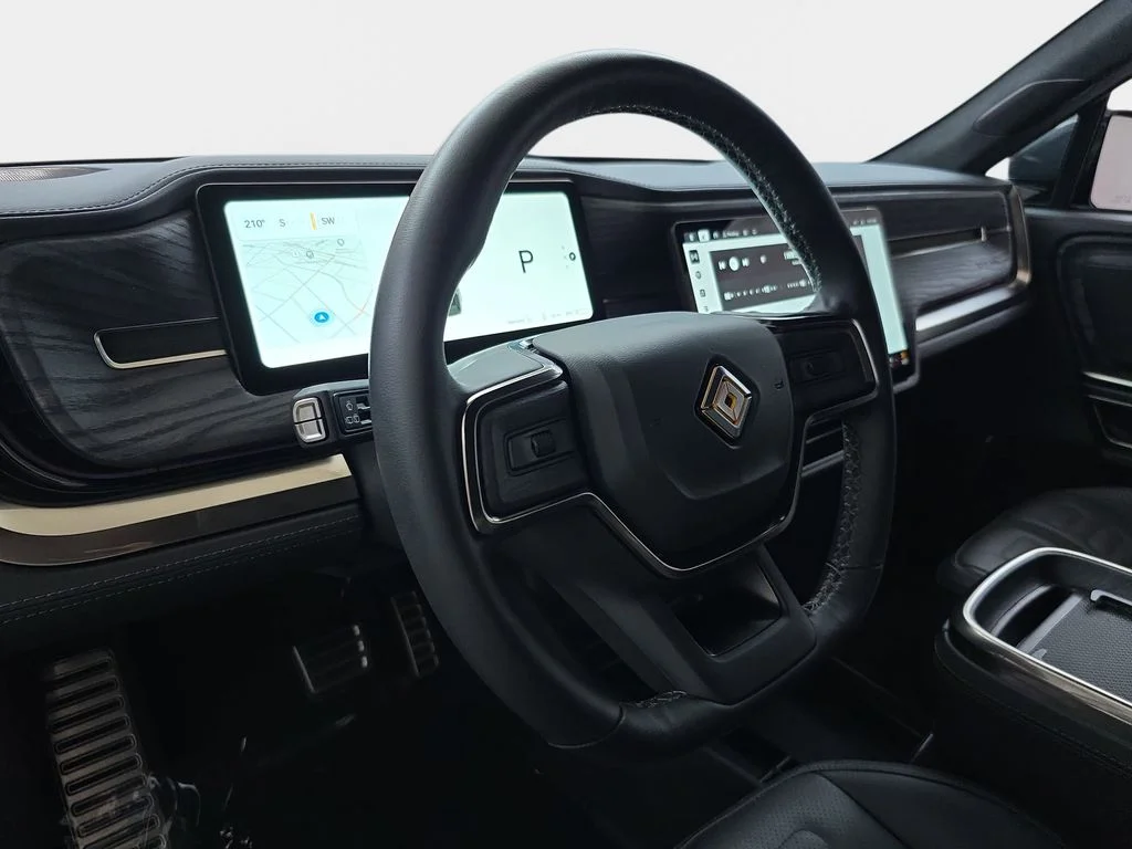 Used 2023 Gray Rivian Adventure image 18