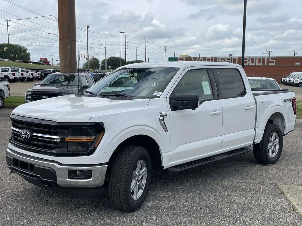 New 2026 White Ford XLT image 7