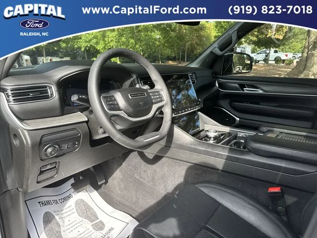 Used 2024 White Jeep Series II image 18