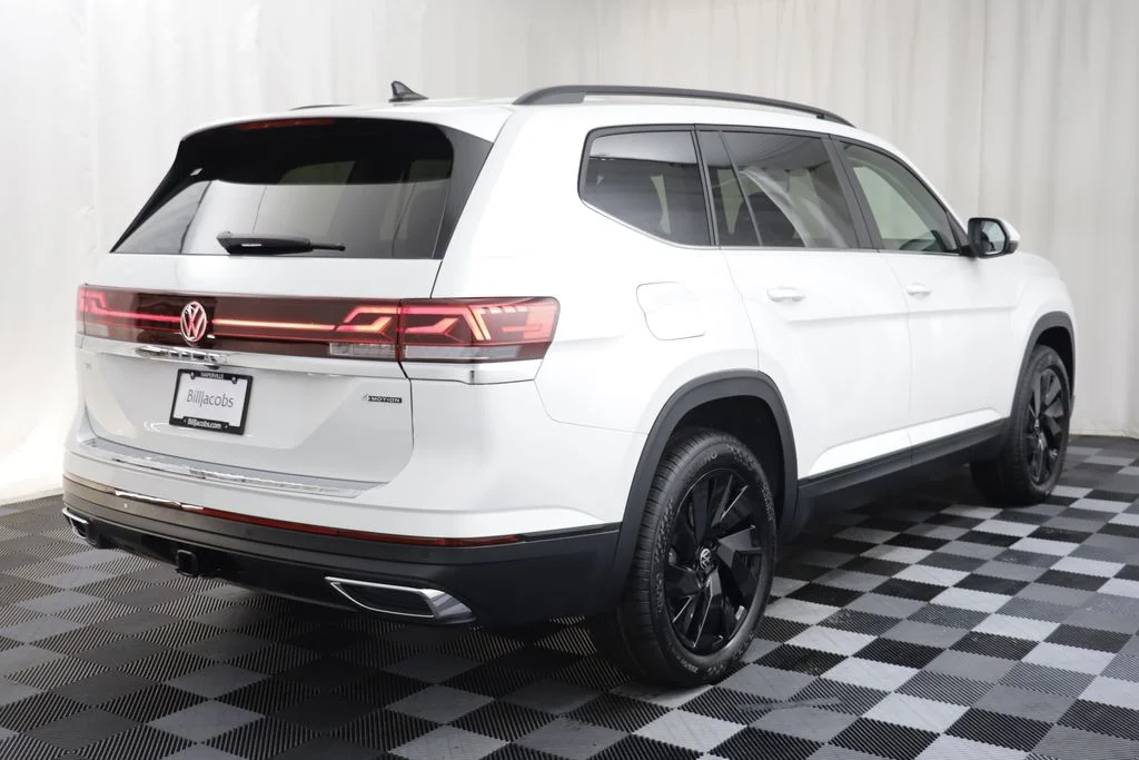 New 2026 Opal White Volkswagen 2.0T SE w/Technology image 17