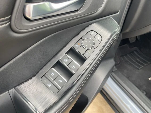 Used 2024 Gray Nissan SL image 11
