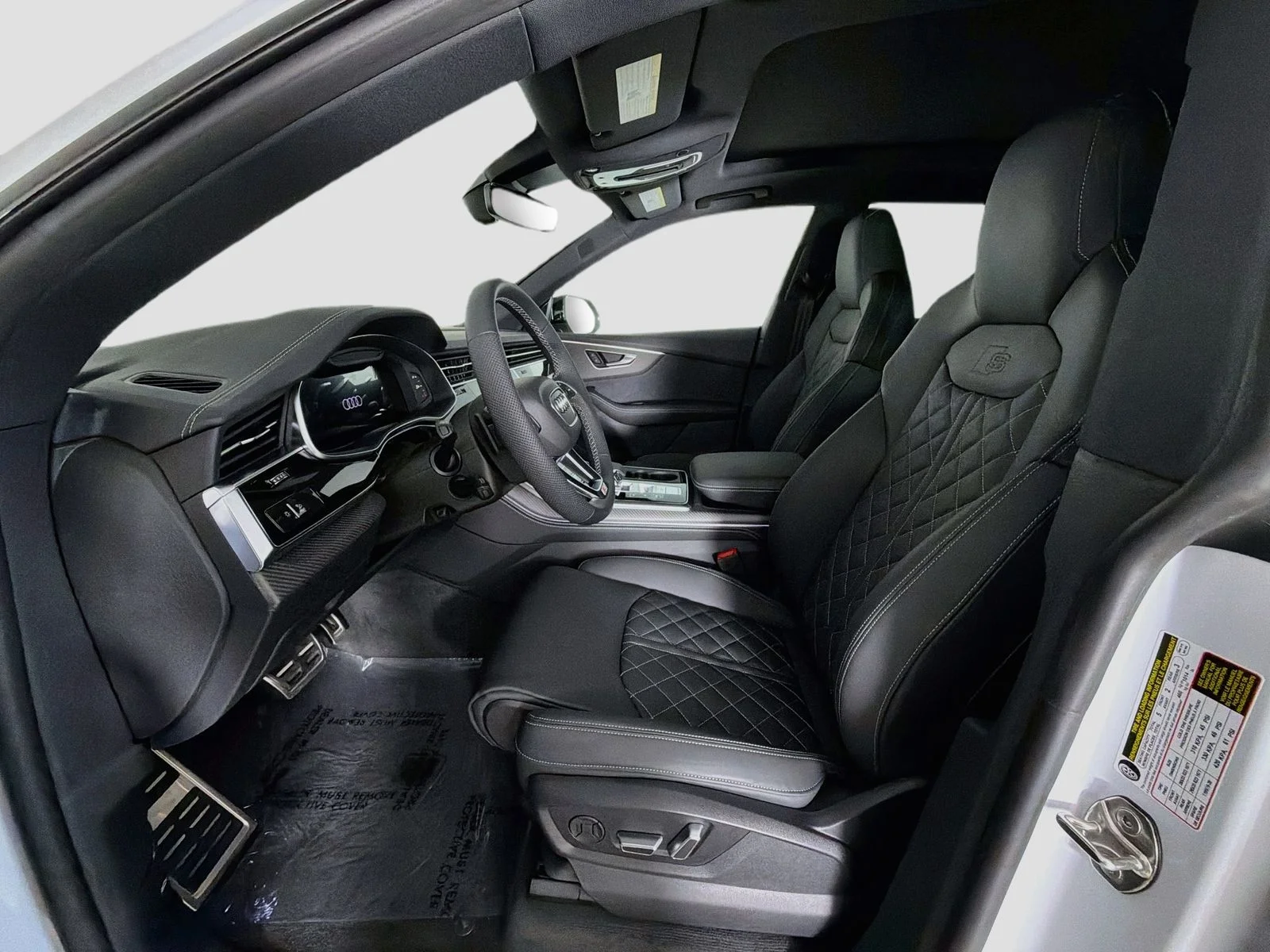 New 2026 White Audi 4.0T Premium Plus image 22