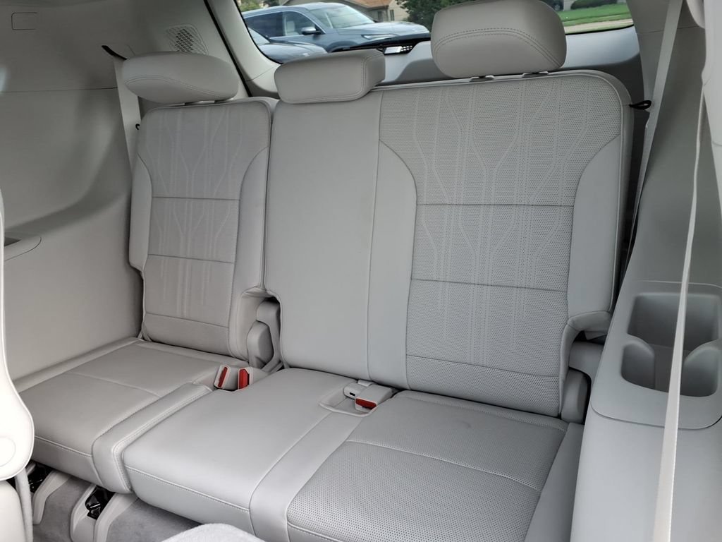New 2026 Ebony Twilight Metallic Buick Avenir image 6