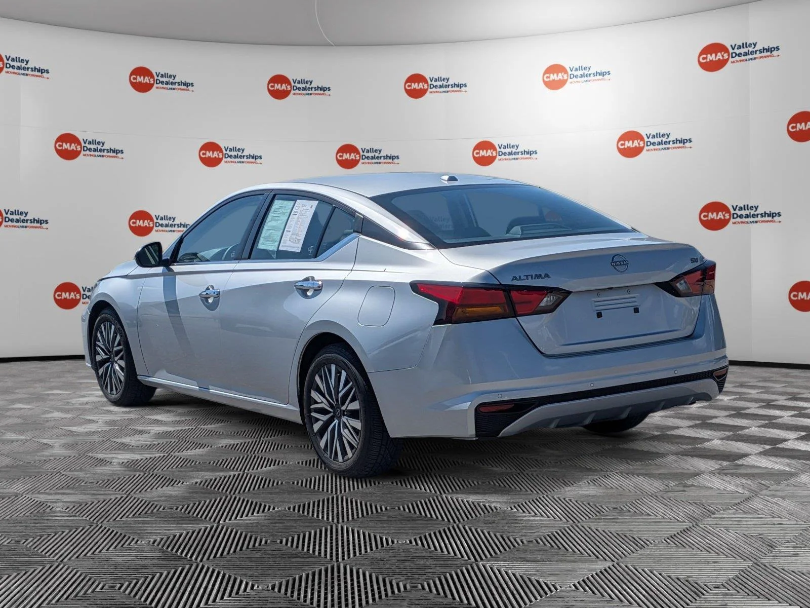 Used 2023 Brilliant Silver Metallic Nissan 2.5 SV image 7