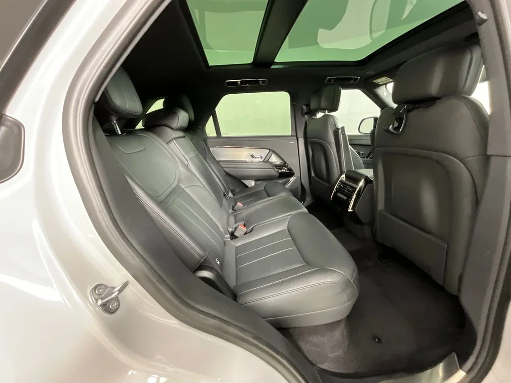 Used 2024 Gray Land Rover Dynamic SE image 23