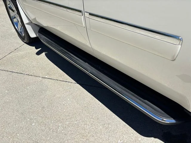 Used 2014 White Diamond Tricoat GMC Denali image 13