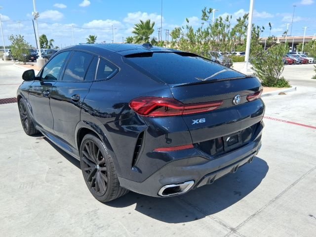 Used 2025 Black BMW xDrive40i image 4