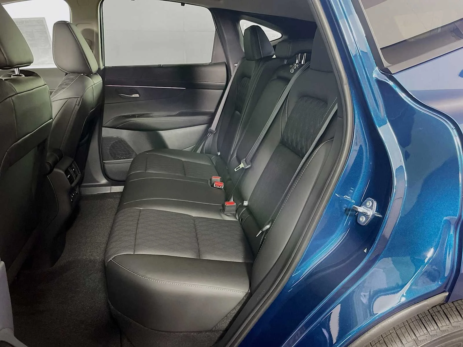 New 2026 Aurora Blue Pearl Metallic Nissan Platinum image 5