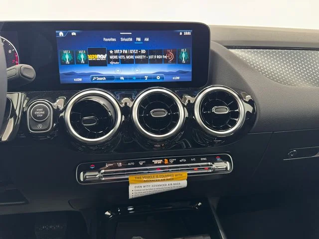 New 2026 Black Mercedes-Benz GLA 250 image 4
