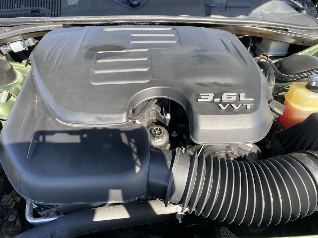 Used 2021 F8 Green Dodge SXT image 29
