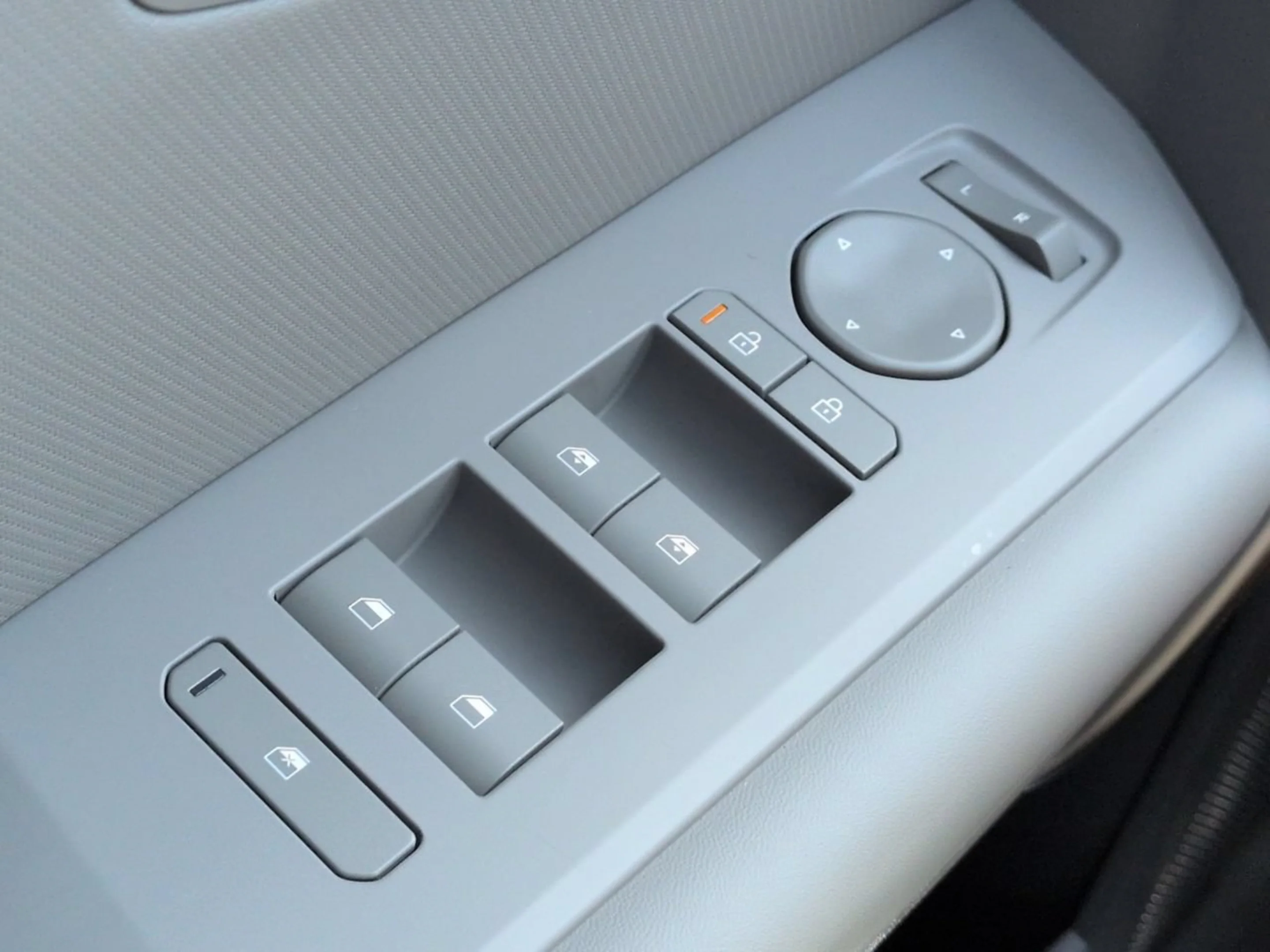 New 2027 Aurora Black Pearl Kia EX image 29