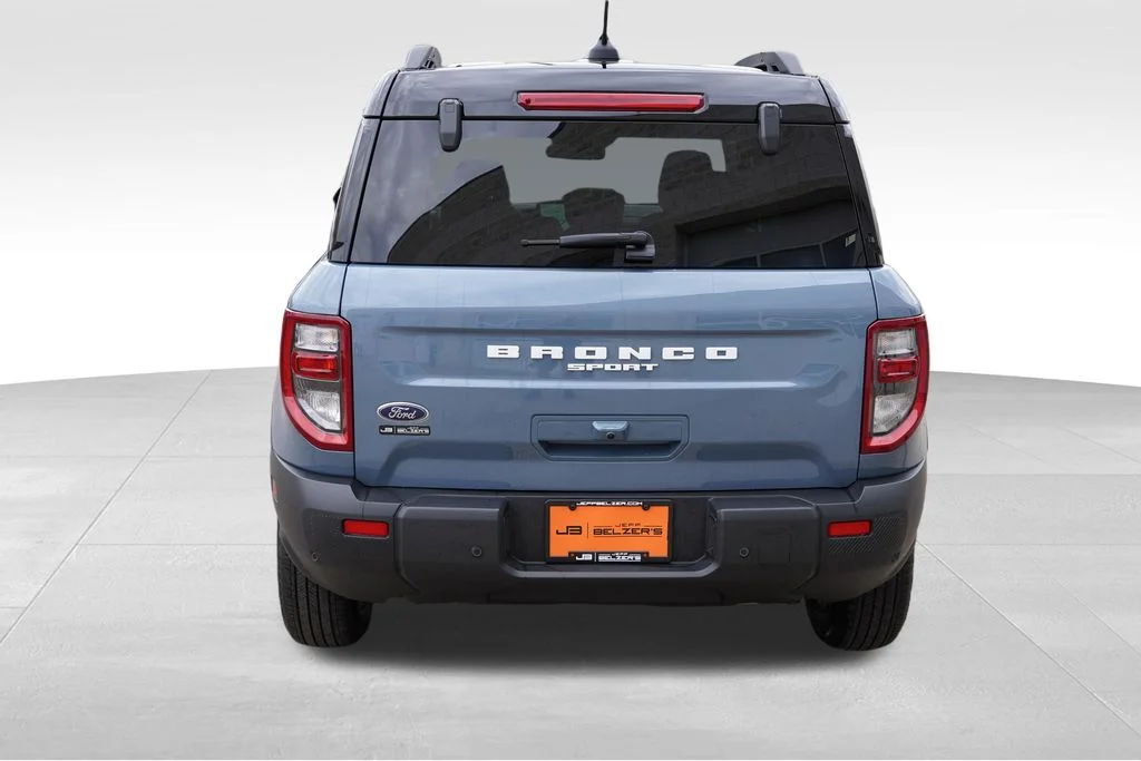 Used 2025 Azure Gray Metallic Ford Outer Banks image 6