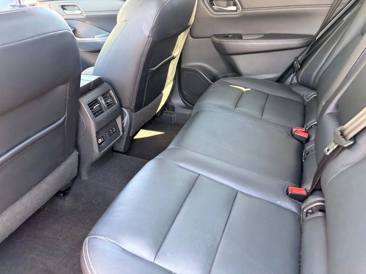 Used 2021 Super Black Nissan SL image 15