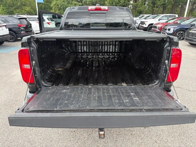 Used 2016 Black Chevrolet Z71 image 15