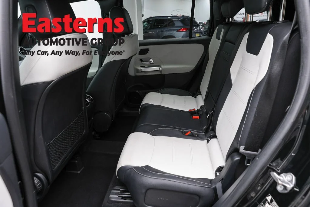 Used 2022 Black Mercedes-Benz GLB 250 image 21