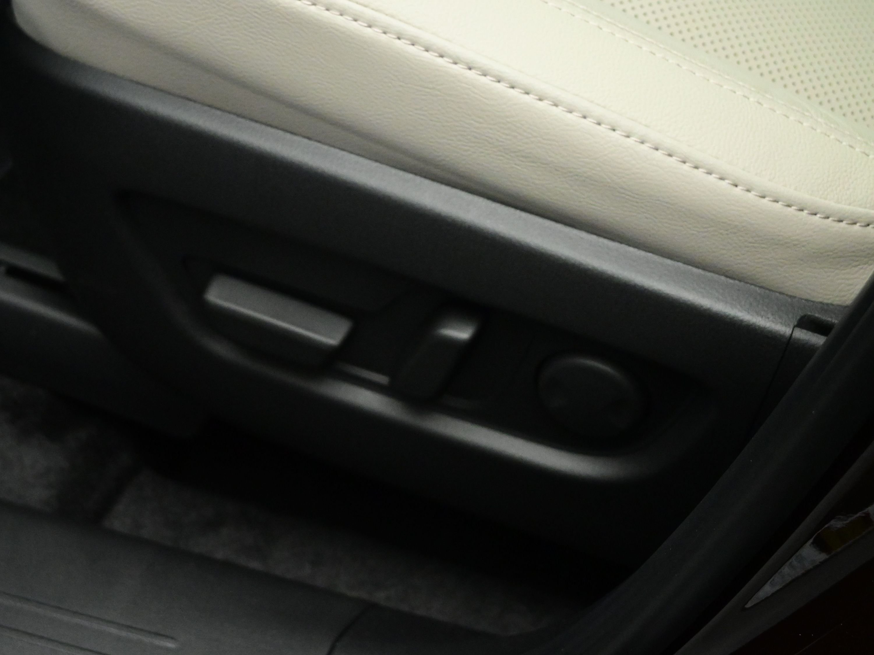 2026 Mazda CX-90 Premium Package - Photo 36