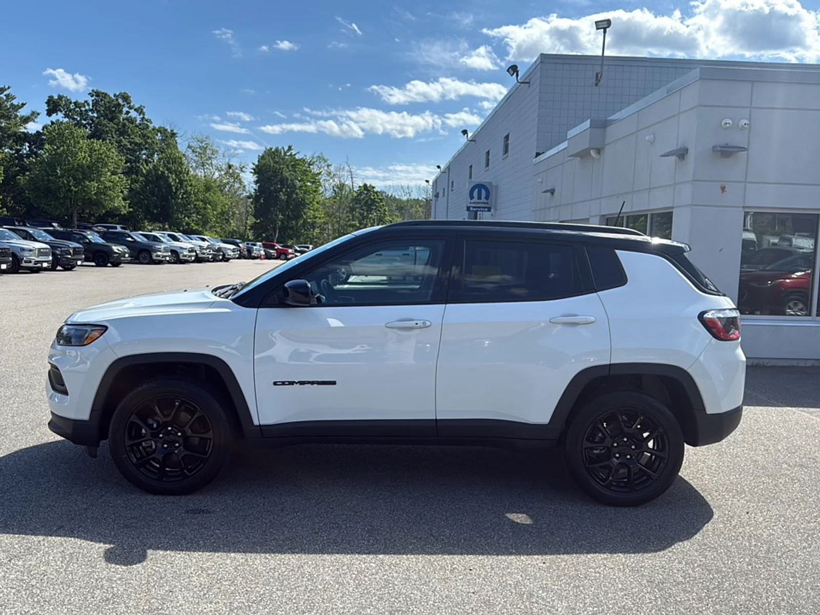 Certified Used 2022 Bright White Clearcoat Jeep Altitude 4x4 image 9