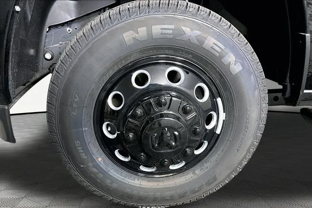 2026 RAM 3500 Big Horn - Photo 12