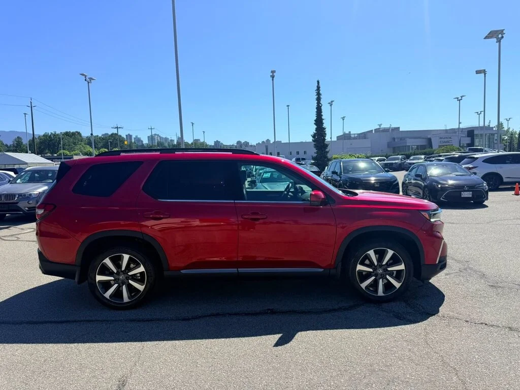 Used 2025 Radiant Red Metallic II Honda Touring AWD Certified Pre-Owned   Clean Title   On image 6