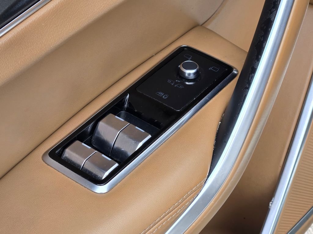 2021 Jaguar F-Pace S - Photo 29