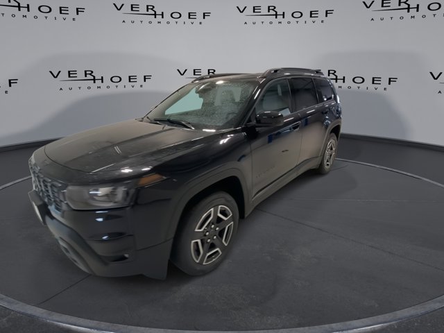 New 2026 Diamond Black Crystal Pearl-Coat Exterior Paint Jeep Laredo image 4