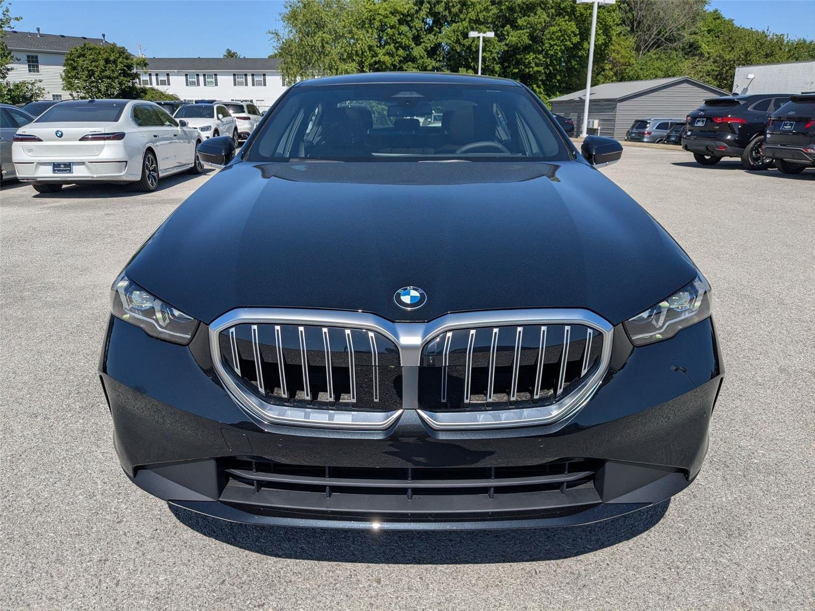 New 2027 Black Sapphire Metallic BMW 530i xDrive image 2