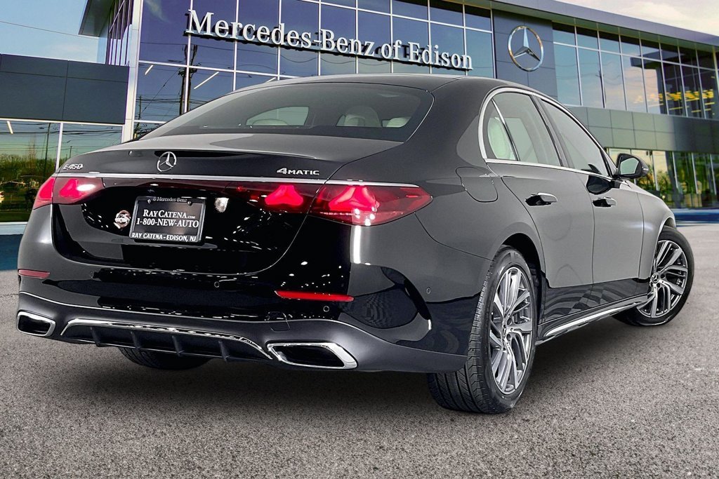 2026 Mercedes-Benz E-Class E450 - Photo 10