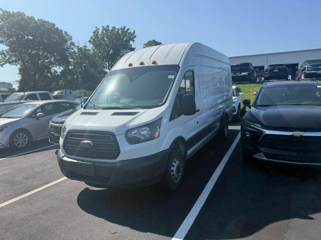 Used 2018 White Ford T350HD image 3