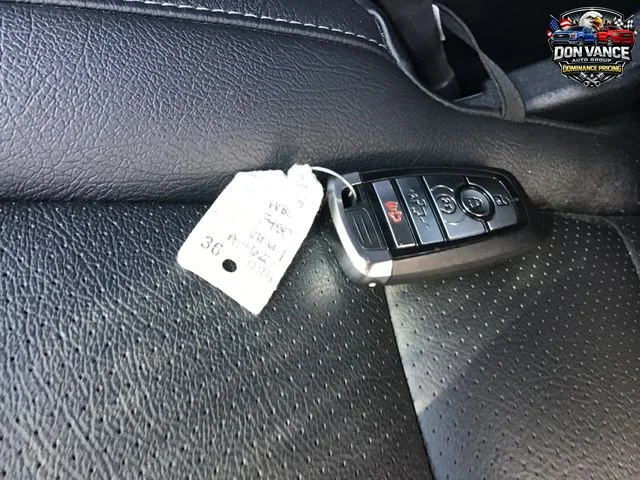 New 2026 Carbonized Gray Metallic Ford XLT image 28