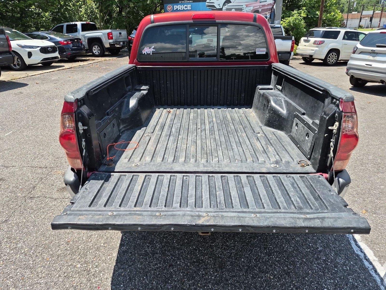 Used 2007  Toyota  image 31