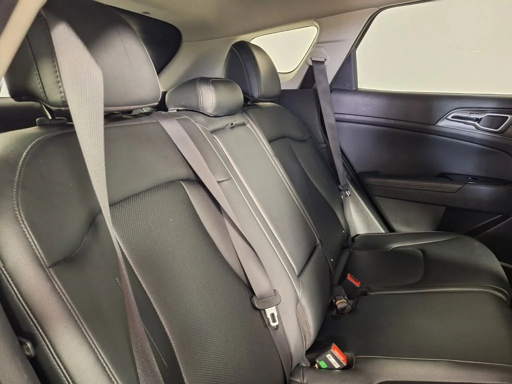 Used 2025 Sapphire Blue Kia EX image 29