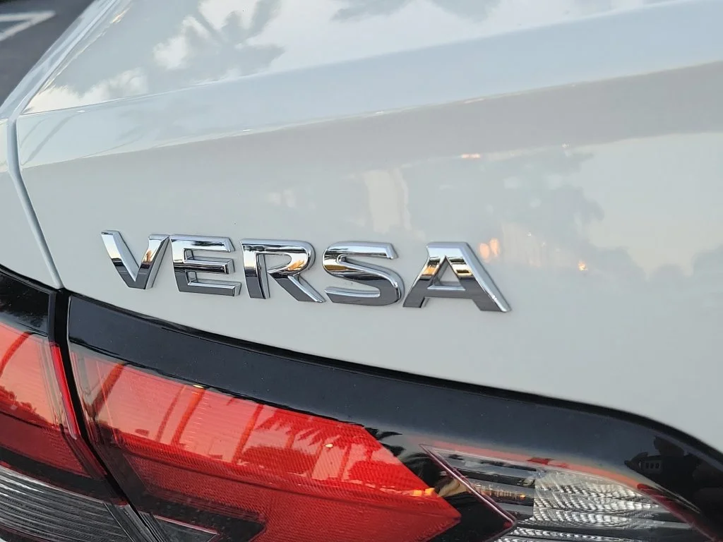 Certified Used 2025 White Nissan 1.6 SV image 9