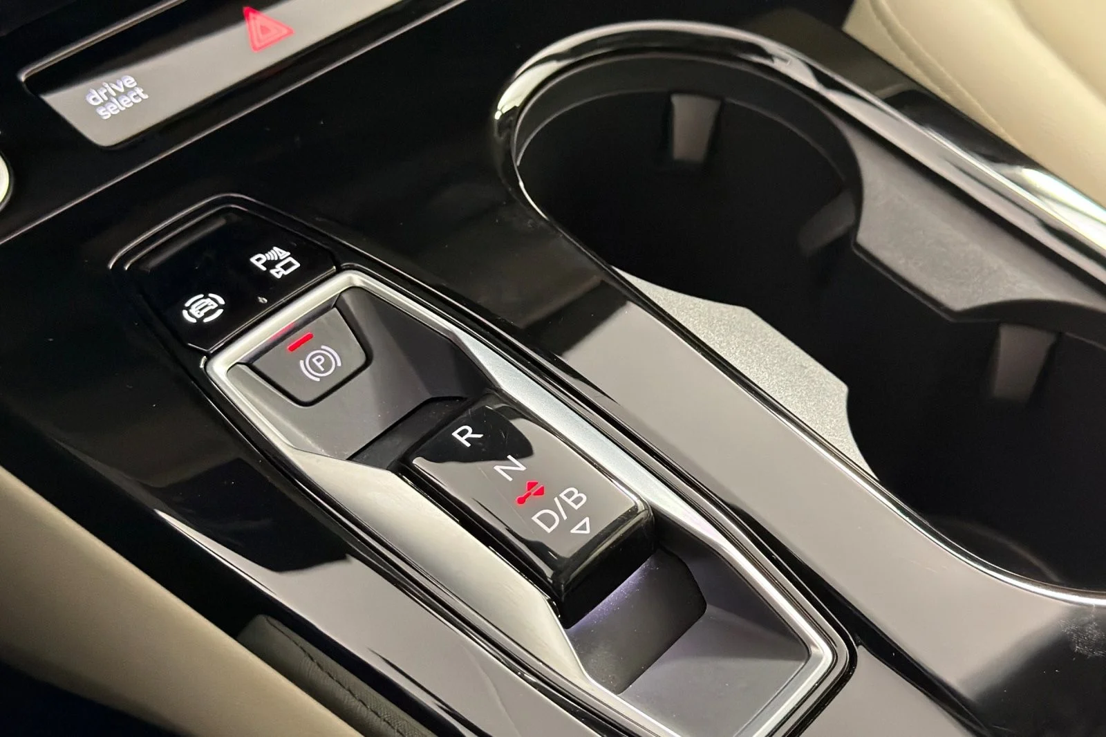 Used 2025 Plasma Blue Metallic Audi Premium quattro image 21