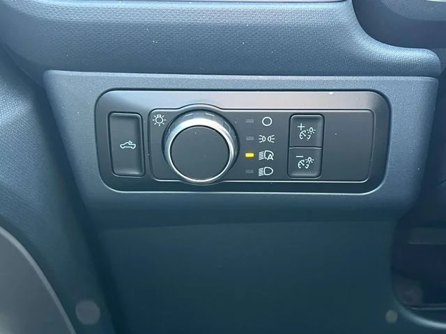 New 2025 Blue Ford XLT image 25