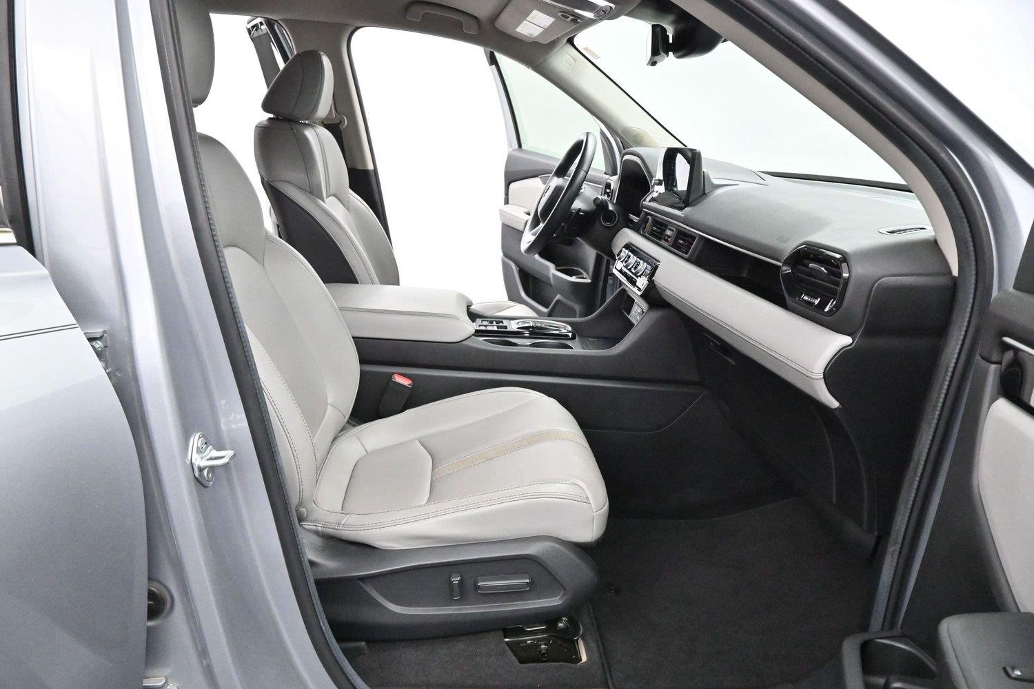 Used 2024 Lunar Silver Metallic Honda EX-L image 33