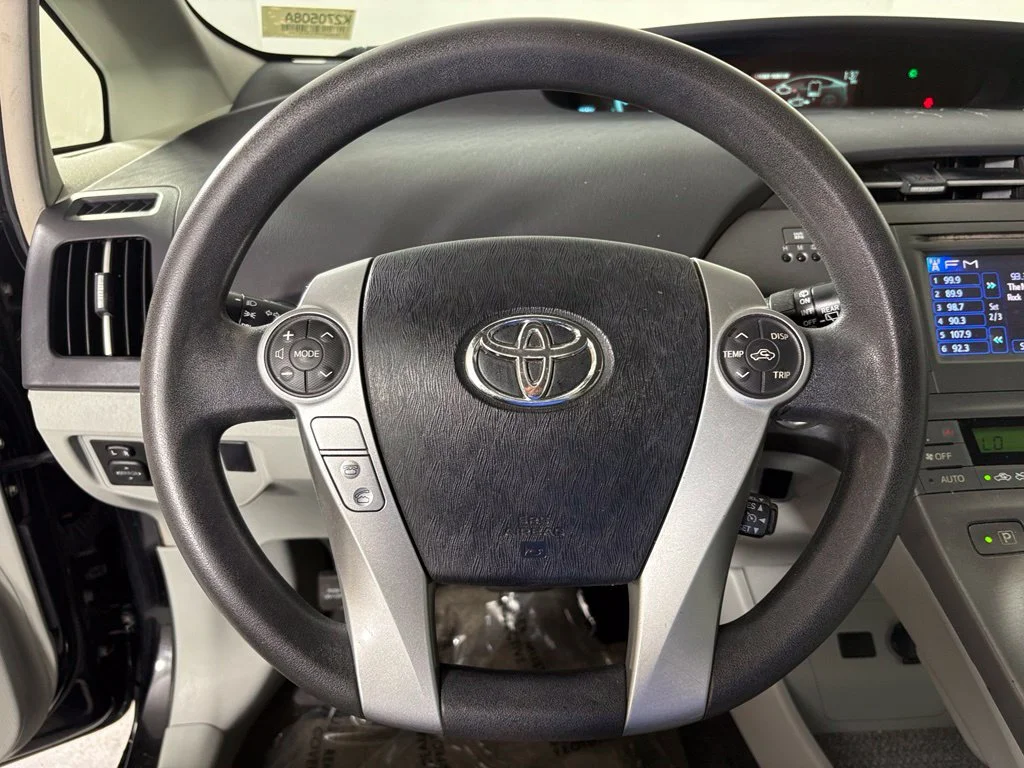 Used 2014 Black Toyota Two image 18