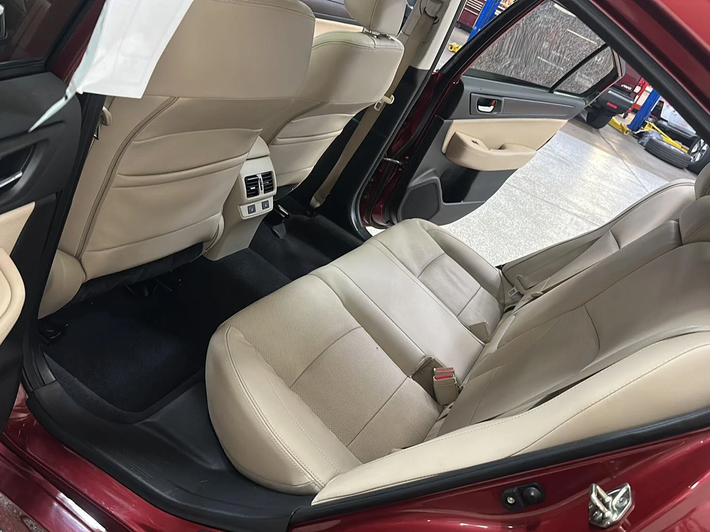 Used 2017 Venetian Red Pearl Subaru Limited image 27