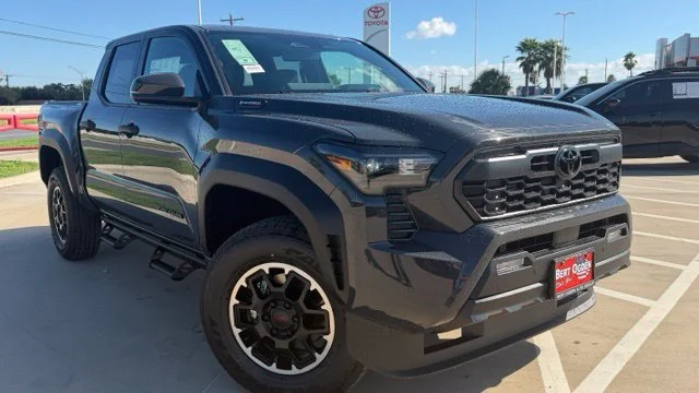 2026 Toyota Tacoma i-FORCE MAX TRD Off-Road i-FORCE MAX