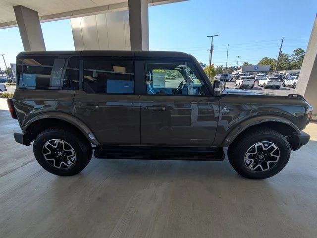 2025 Ford Bronco 4-Door Outer Banks - Photo 3