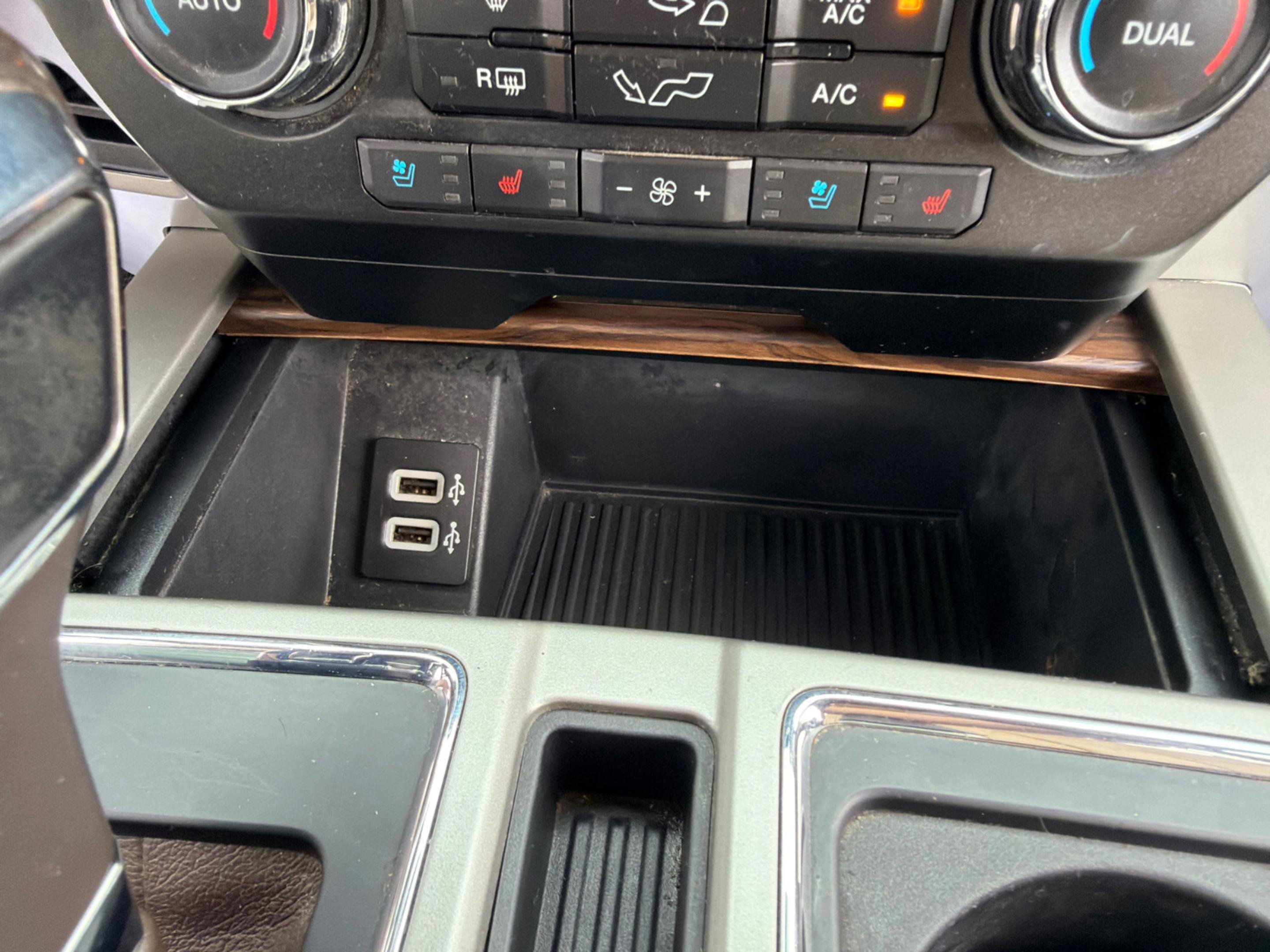 Used 2018 Ruby Red Metallic Ford LARIAT image 29