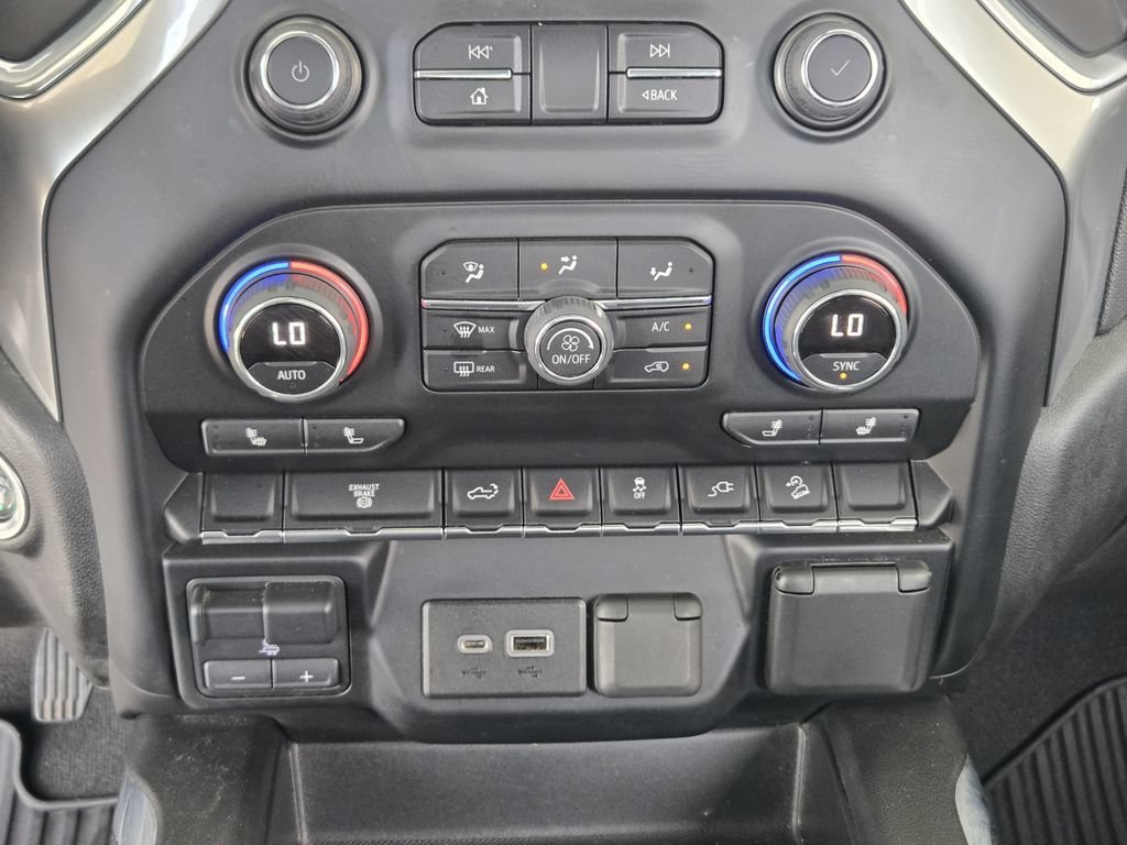 Certified Used 2022 SUMMIT WHITE Chevrolet LT image 18