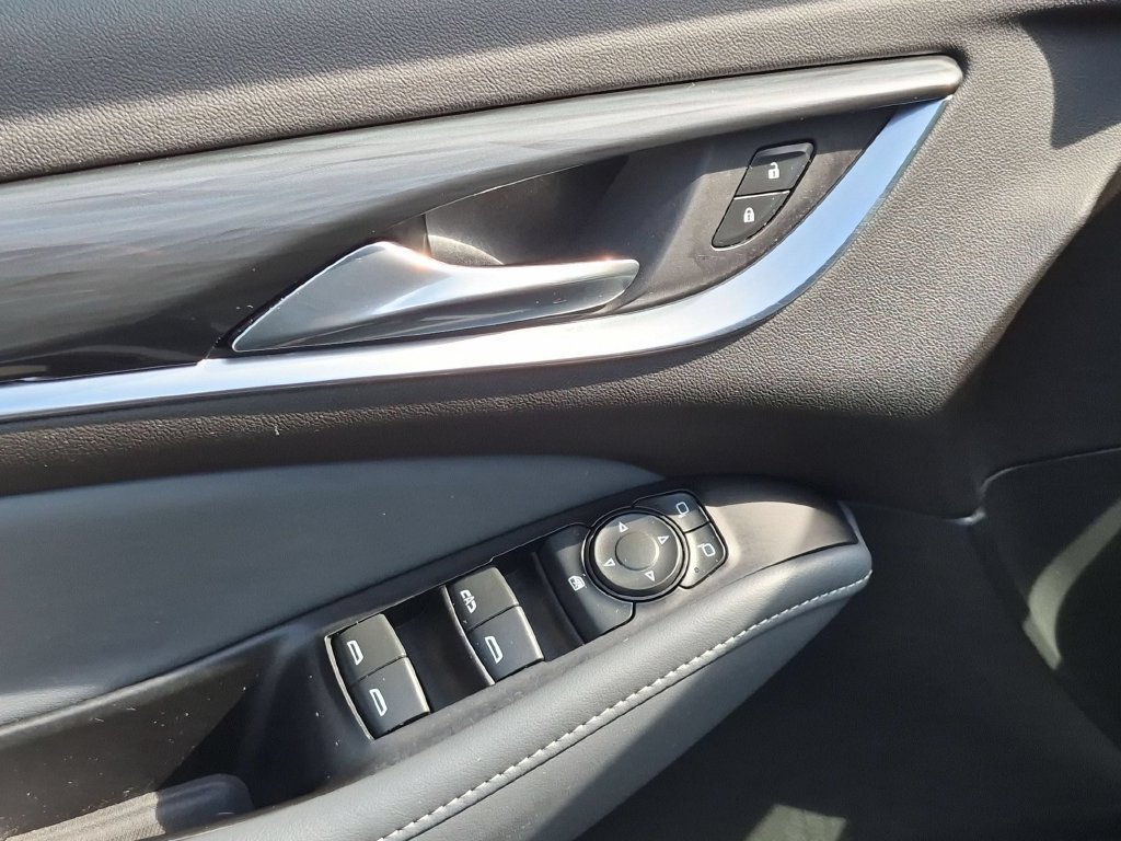 Used 2024 Black Buick Essence image 13